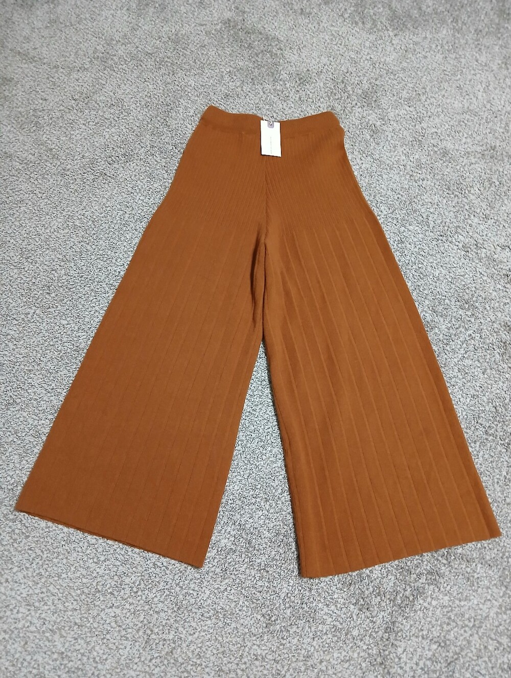 In Bloom Straight-Leg Ribbed Jeans in Rust - Picture 12 of 14